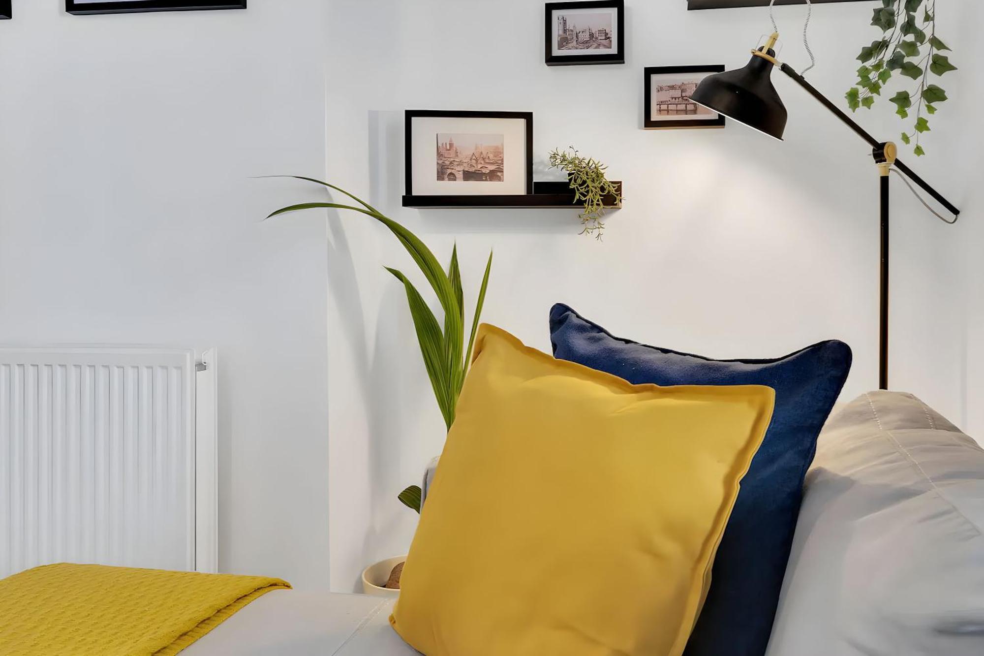 City Centre 2 Bedroom Apt - Free Parking - Wifi - Smart Tv Plymouth Exterior photo