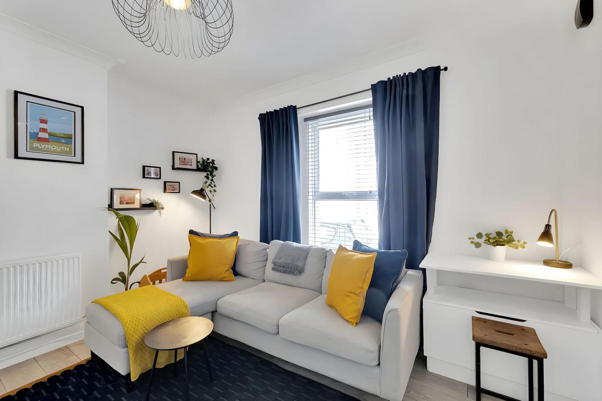 City Centre 2 Bedroom Apt - Free Parking - Wifi - Smart Tv Plymouth Exterior photo