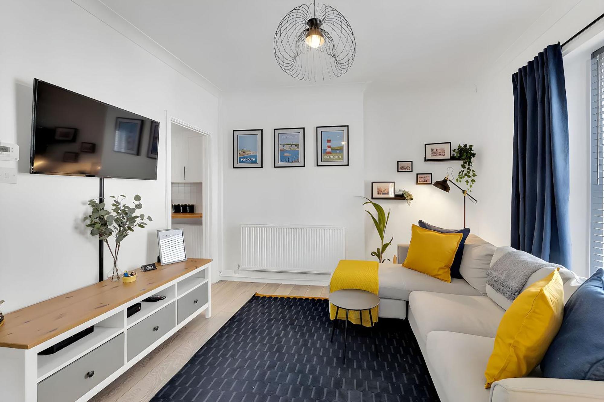 City Centre 2 Bedroom Apt - Free Parking - Wifi - Smart Tv Plymouth Exterior photo