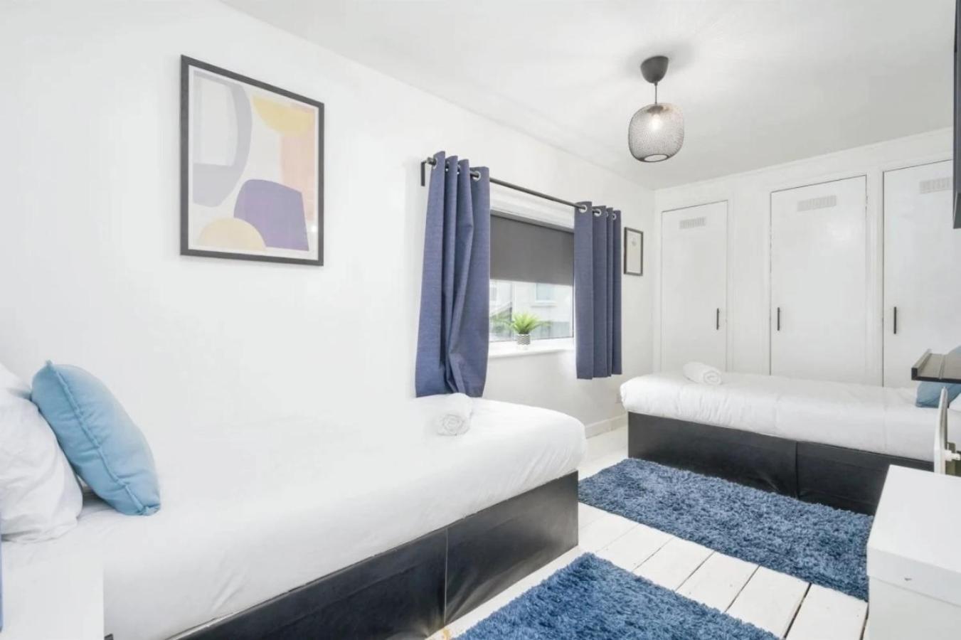 City Centre 2 Bedroom Apt - Free Parking - Wifi - Smart Tv Plymouth Exterior photo