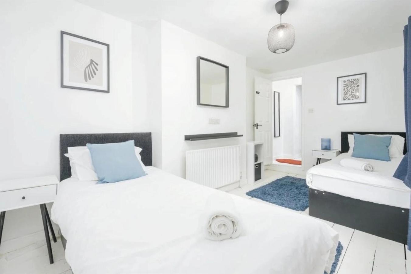 City Centre 2 Bedroom Apt - Free Parking - Wifi - Smart Tv Plymouth Exterior photo